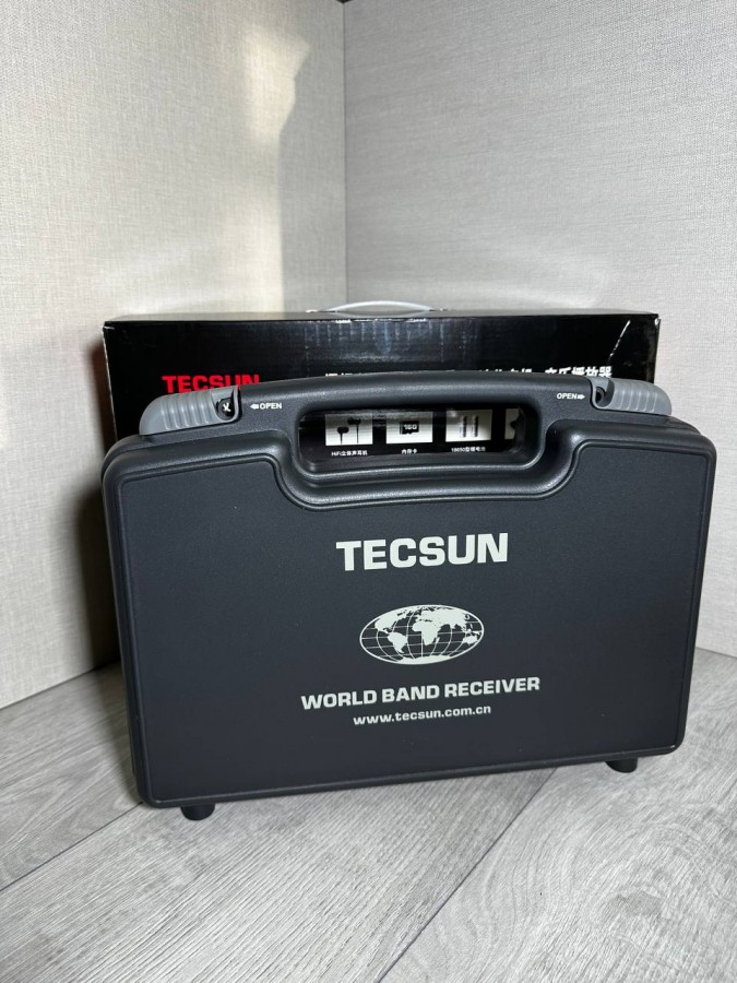 Всеволновый профессиональный радиоприемник Tecsun H-501